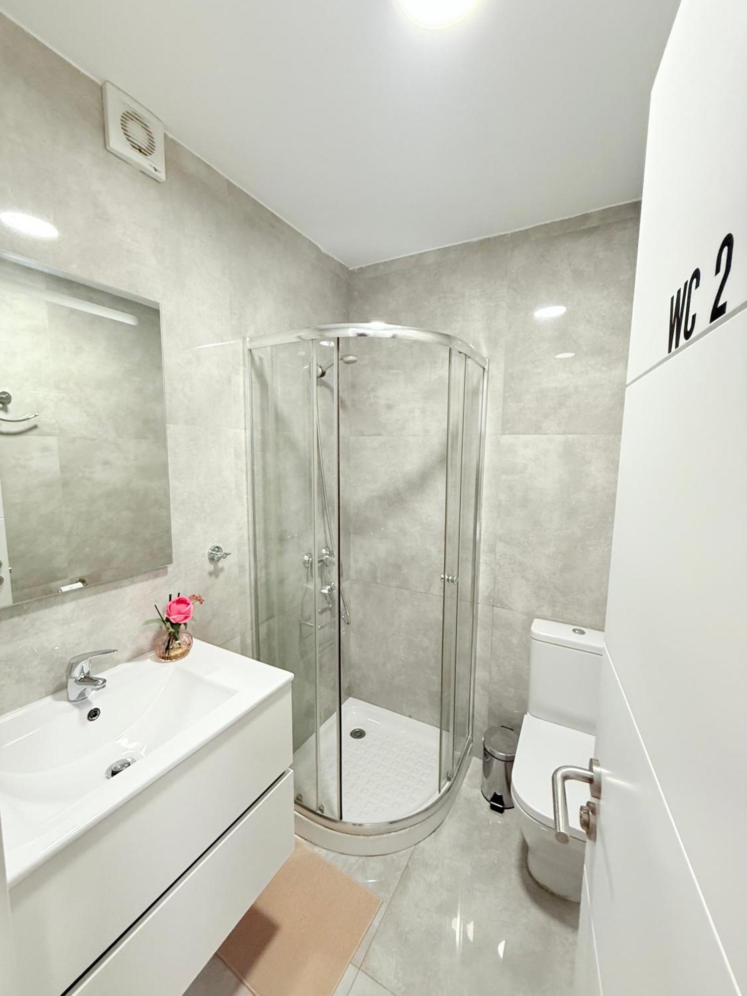 Rosa Rooms, Habitacion Con Bano Privado Pozuelo de Alarcón Extérieur photo